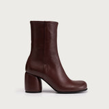 Nuda Brown
